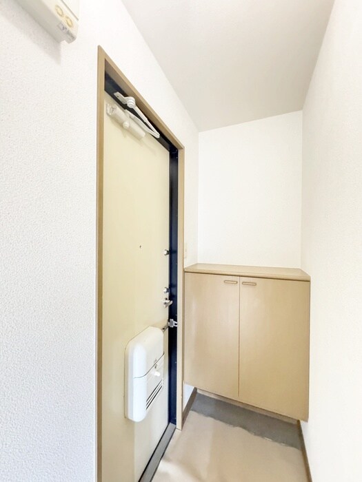 物件内観写真15　(玄関)
