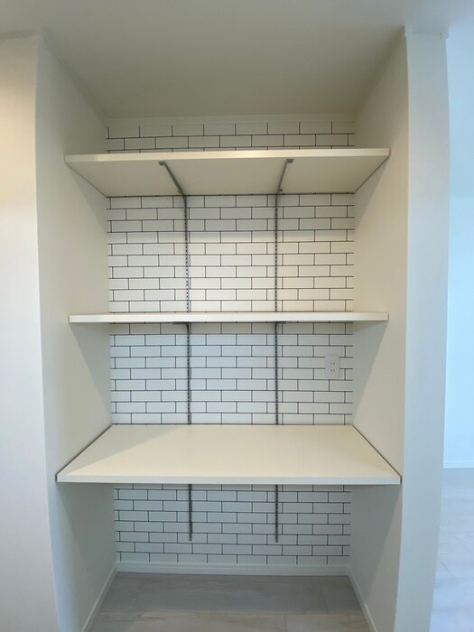 物件内観写真18　(収納)