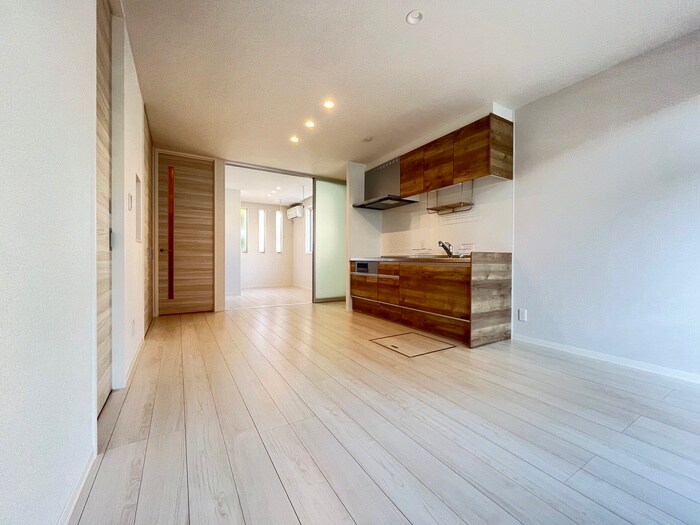 物件内観写真8　(居室)