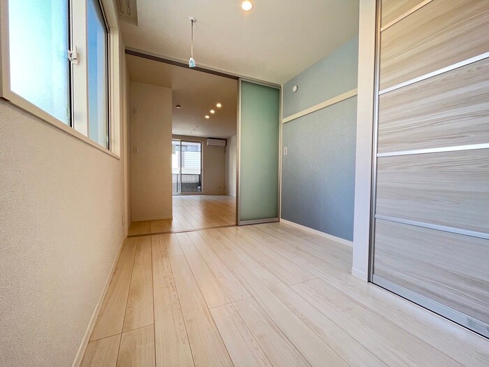 物件内観写真10　(居室)