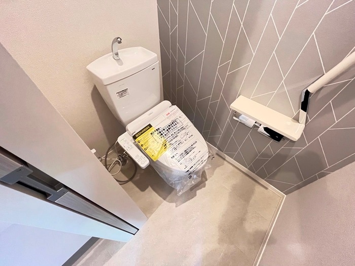 物件内観写真14　(トイレ)