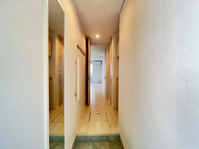 物件内観写真17　(廊下)