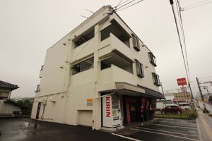 ホッデヌセ中山外観写真