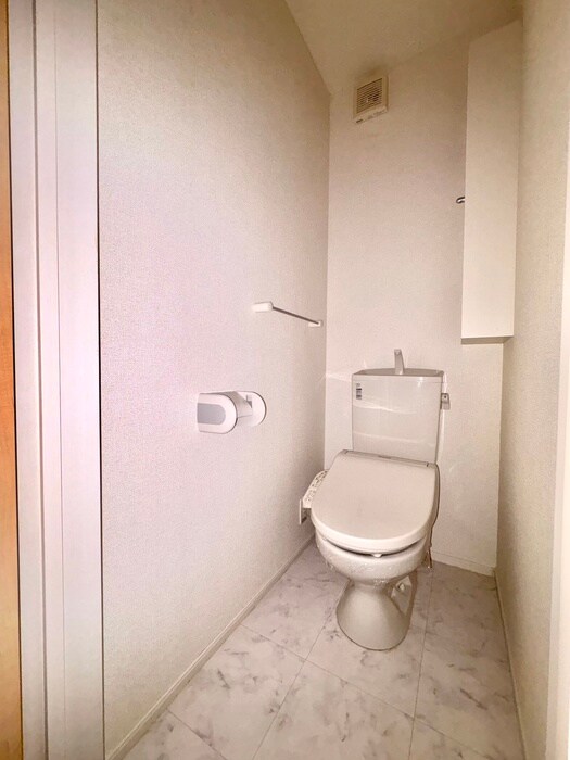 物件内観写真15　(トイレ)