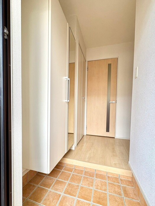 物件内観写真17　(廊下)