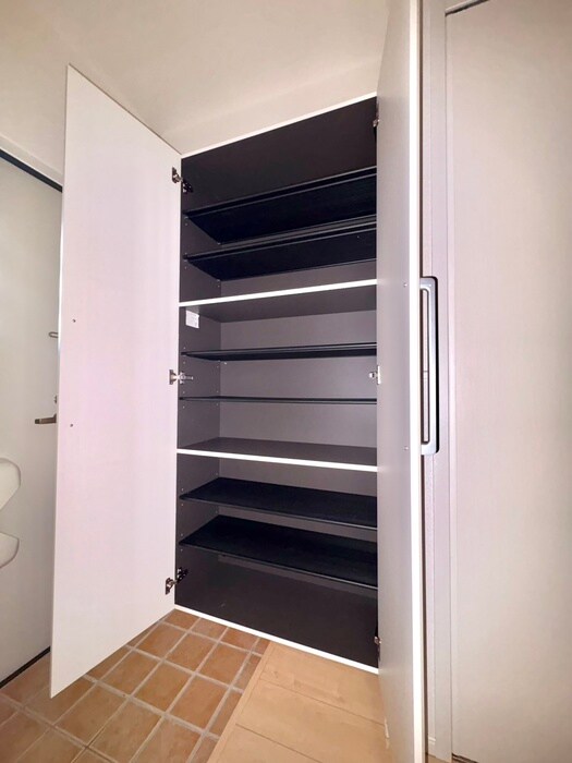 物件内観写真19　(靴箱)