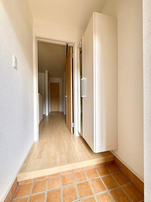 物件内観写真17　(廊下)