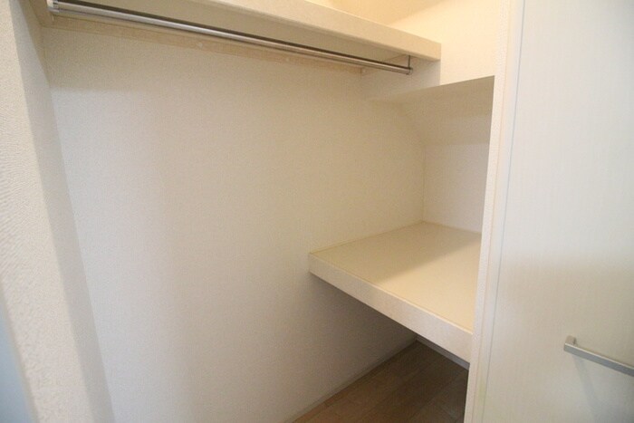 物件内観写真9　(収納)
