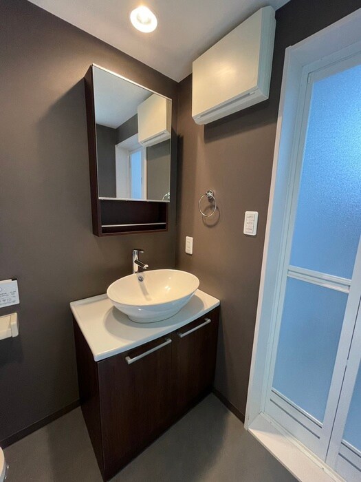 物件内観写真12　(洗面)