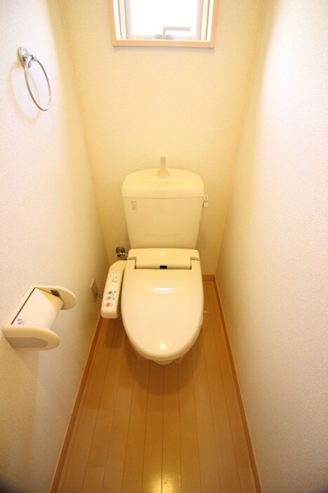 物件内観写真11　(トイレ)