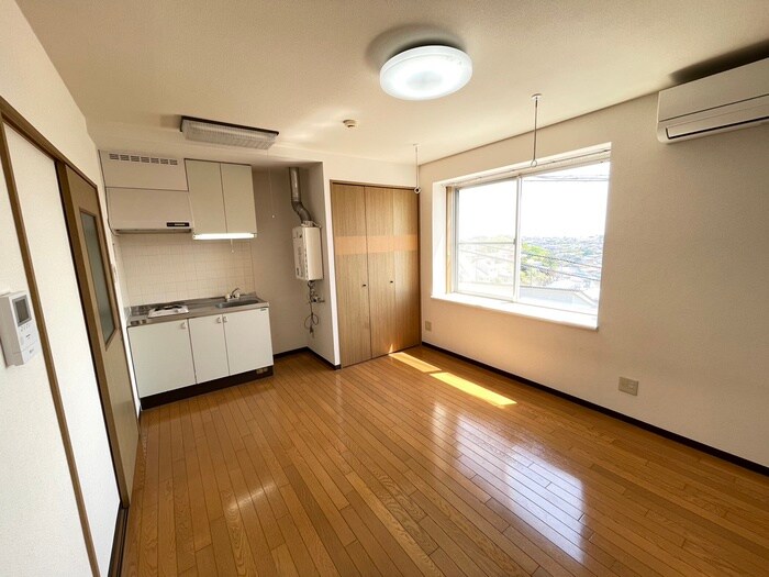 物件内観写真8　(居室)