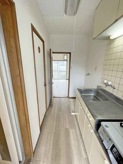 物件内観写真19　(廊下)