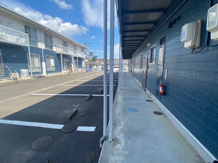 物件外観写真3　(エントランス部分)