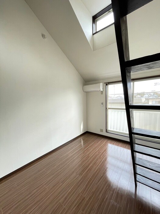 物件内観写真7　(居室)