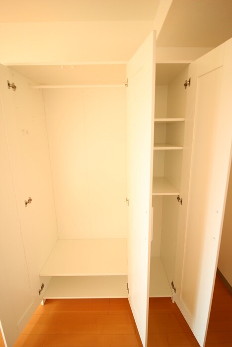 物件内観写真9　(収納)