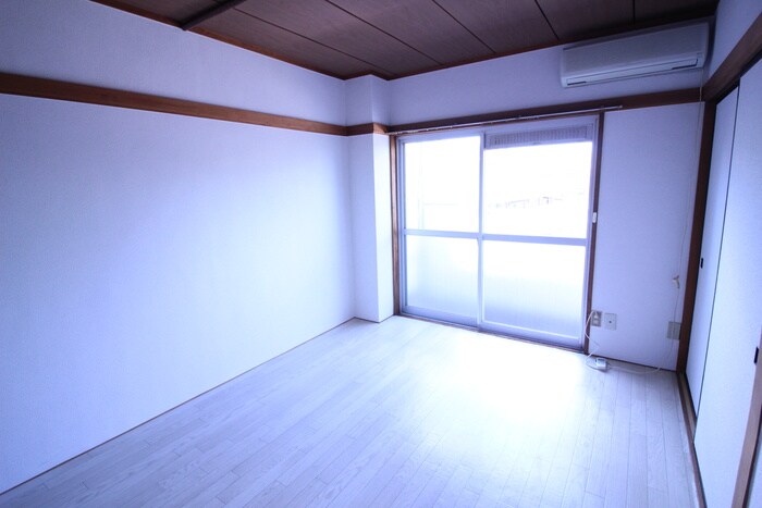 物件内観写真13　(居室)