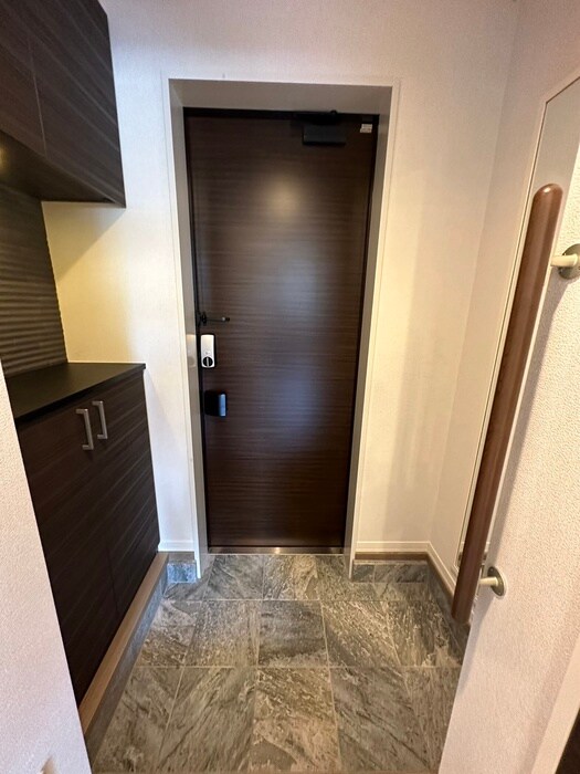 物件内観写真22　(玄関)