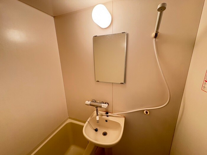 物件内観写真12　(洗面)