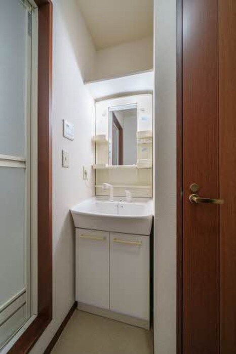 物件内観写真11　(洗面)