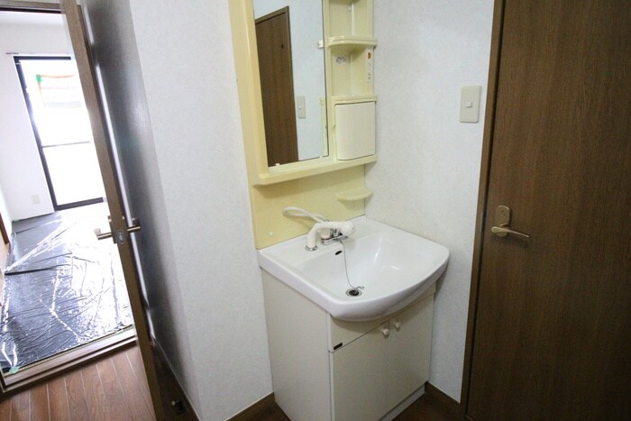 物件内観写真9　(洗面)