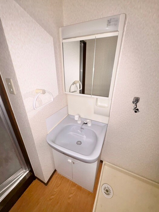 物件内観写真11　(洗面)