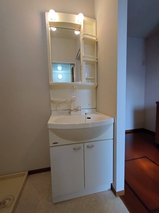 物件内観写真11　(洗面)