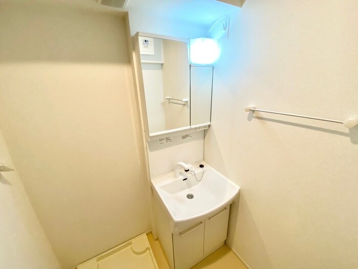 物件内観写真12　(洗面)