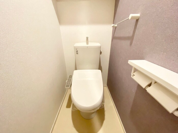 物件内観写真14　(トイレ)