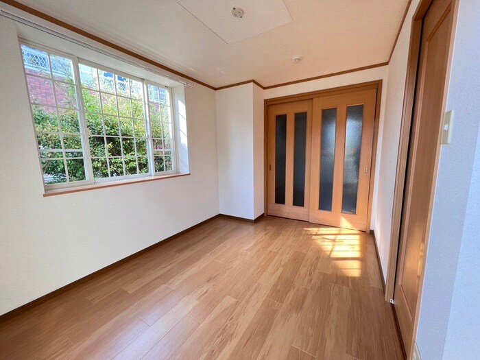 物件内観写真12　(居室)