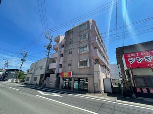 メイゾン西多賀外観写真