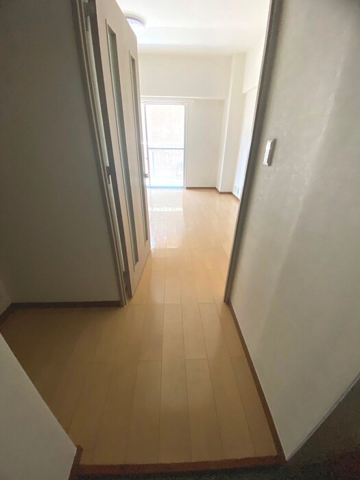 物件内観写真15　(廊下)