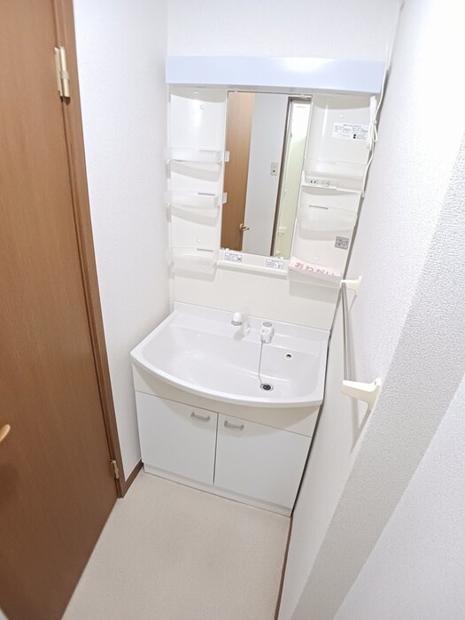 物件内観写真7　(洗面)