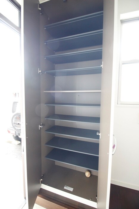 物件内観写真16　(靴箱)