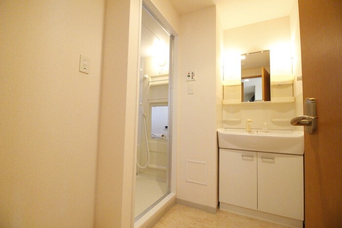物件内観写真9　(洗面)