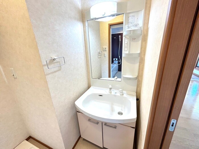 物件内観写真11　(洗面)