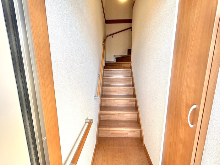 物件内観写真17　(廊下)