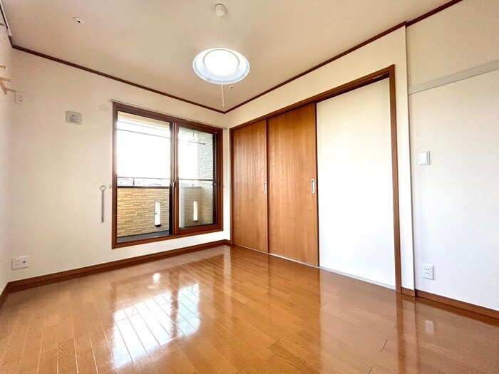物件内観写真18　(居室)