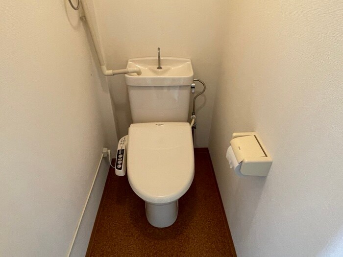 物件内観写真11　(トイレ)