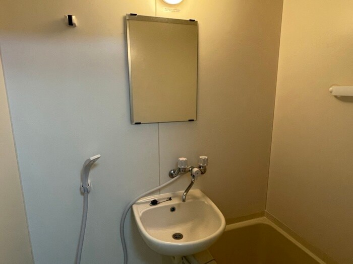 物件内観写真12　(洗面)