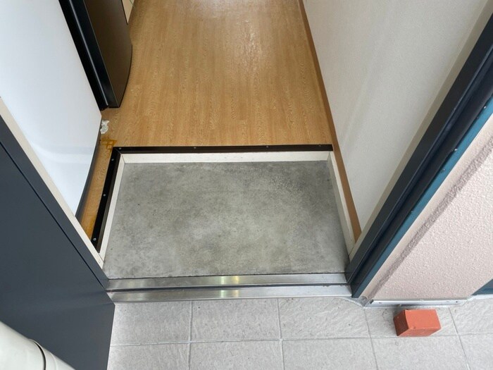 物件内観写真15　(玄関)
