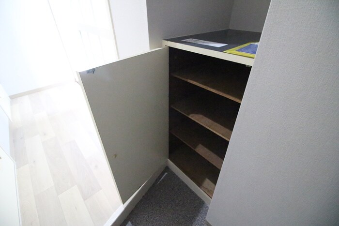 物件内観写真15　(靴箱)