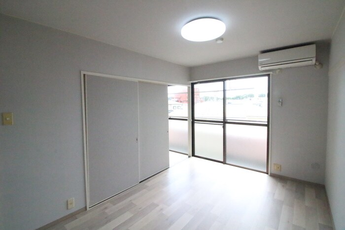 物件内観写真19　(居室)