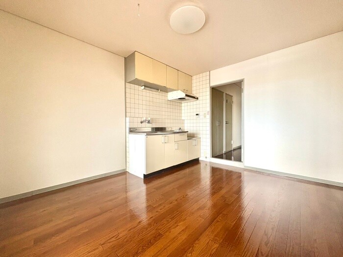 物件内観写真4　(居室)