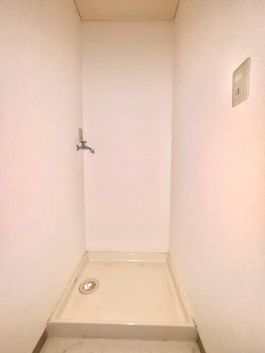 物件内観写真13　(洗濯機置場)