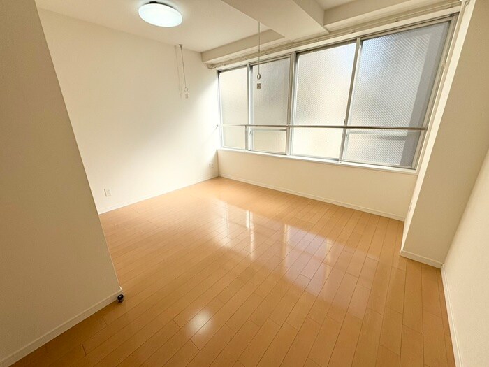 物件内観写真10　(居室)