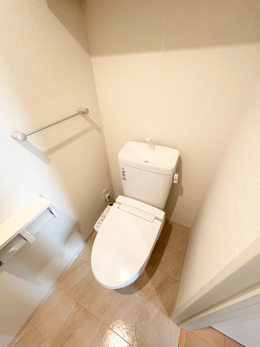 物件内観写真12　(トイレ)