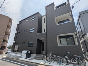 REGALEST東仙台外観写真