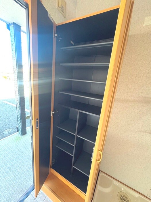 物件内観写真16　(靴箱)