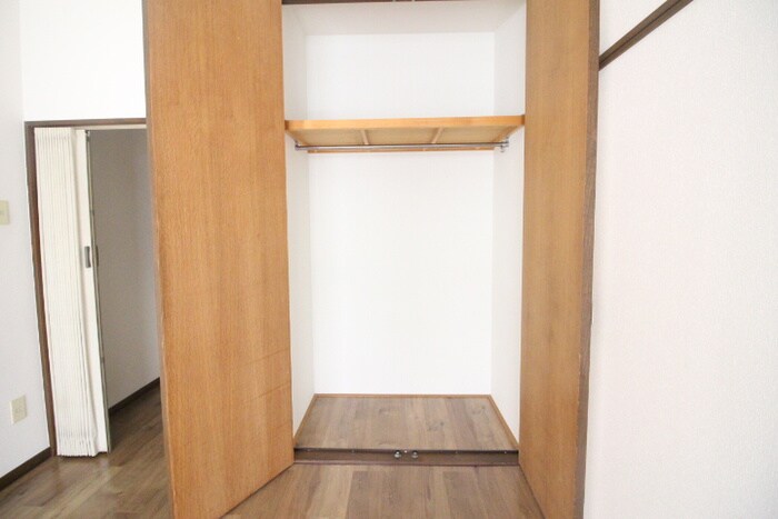 物件内観写真15　(収納)