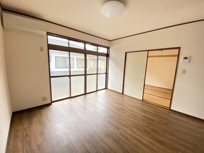 物件内観写真8　(居室)